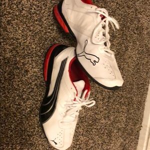 Puma sport shoes
